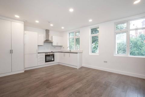 1 bedroom flat to rent, FINCHLEY ROAD, West Hampstead, NW3