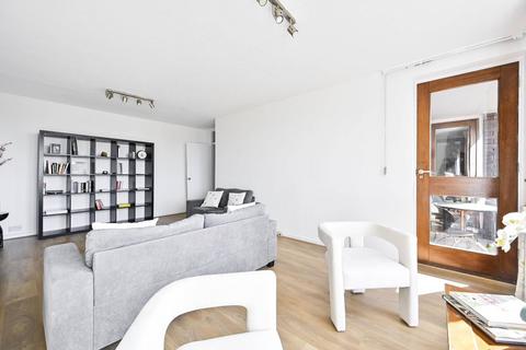 2 bedroom flat for sale, Holyport Road, Fulham, London, SW6