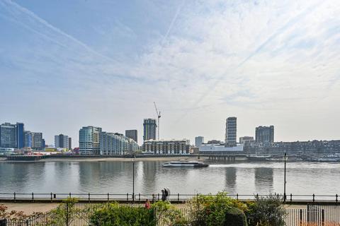 2 bedroom flat to rent, William Morris Way, Sands End, London, SW6