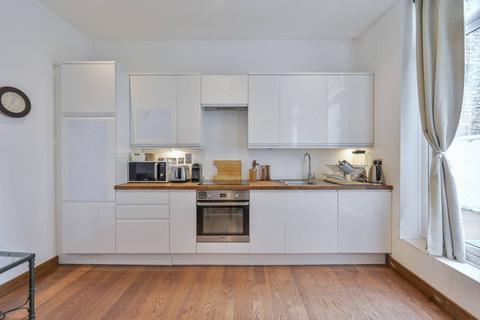 2 bedroom flat for sale, Courtfield Gardens, Earls Court, London, SW5