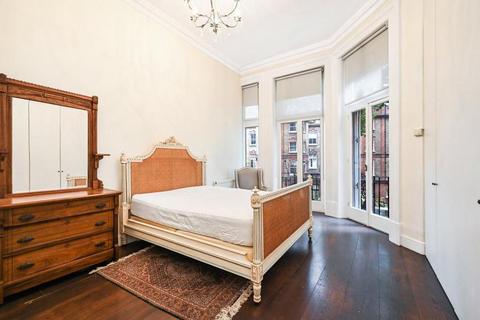 3 bedroom apartment to rent, Cabbell Street, London NW1