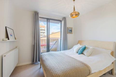 1 bedroom flat for sale, Hastings Road, Canning Town, London, E16
