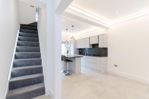 Warwick Grove, Surbiton, KT5