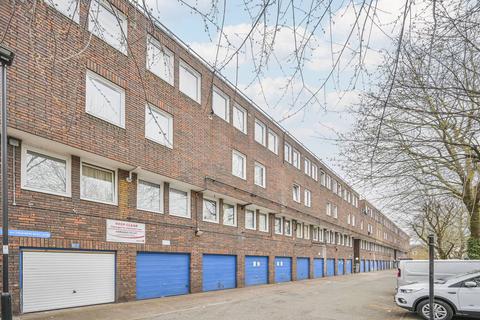 2 bedroom flat for sale, Tanners End Lane, London, N18, Edmonton, London, N18