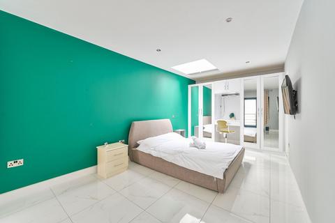 1 bedroom flat to rent, Old Gloucester Street, Bloomsbury, London, WC1N