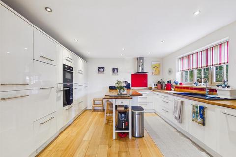 3 bedroom detached house for sale, Green Lane, Buxton