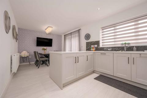 4 bedroom detached house for sale, Atkinson Drive, Kettering