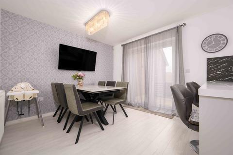 4 bedroom detached house for sale, Atkinson Drive, Kettering