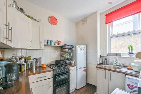 2 bedroom flat for sale, Wyatt Park Road, Streatham Hill, London, SW2