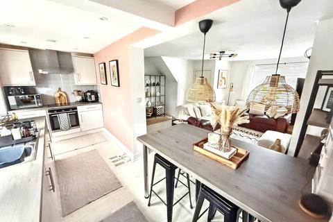 2 bedroom terraced house for sale, Granby Terrace, Sunniside, Newcastle upon Tyne, Tyne and Wear, NE16 5LL