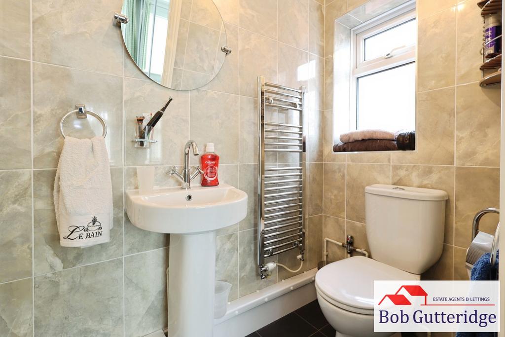 En suite shower room