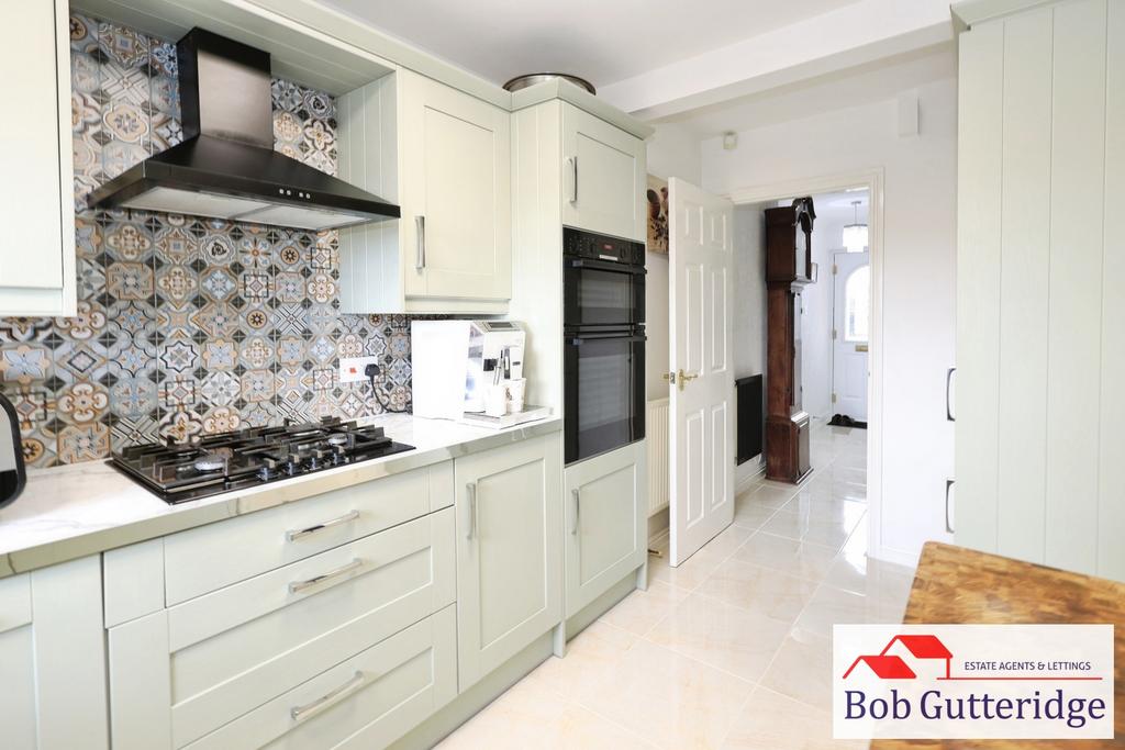 Fitted kitchen
