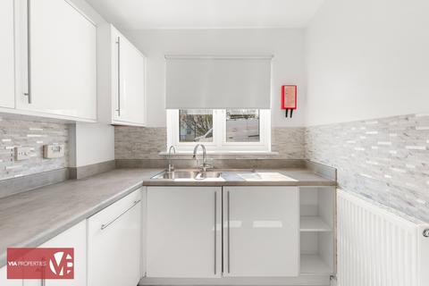 undefined, Academia Avenue, Broxbourne EN10