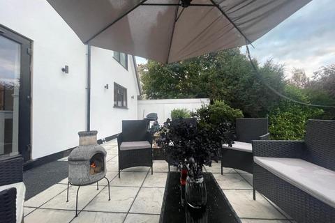 undefined, Downs Court Road, Purley CR8