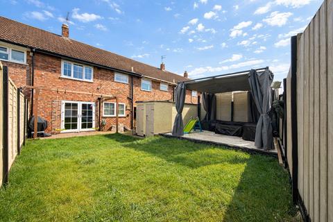 3 bedroom terraced house for sale, Lowfields Avenue, Wirral, CH62