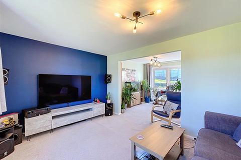 3 bedroom end of terrace house for sale, Watling Road, Kenilworth