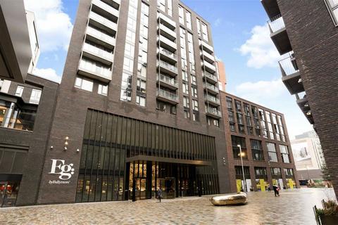 New Union Square, London SW11