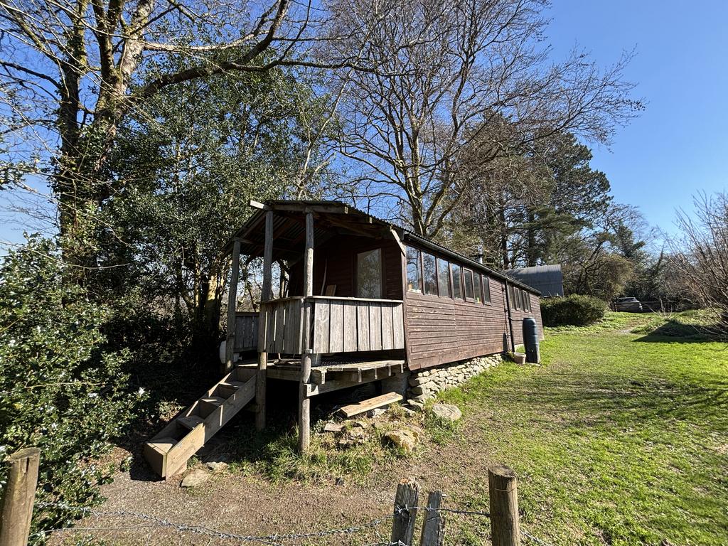 Log cabin/studio
