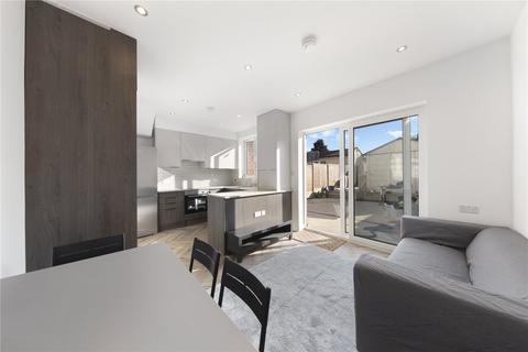 4 bedroom terraced house to rent, Sevenoaks Road, Brockley, London, SE4