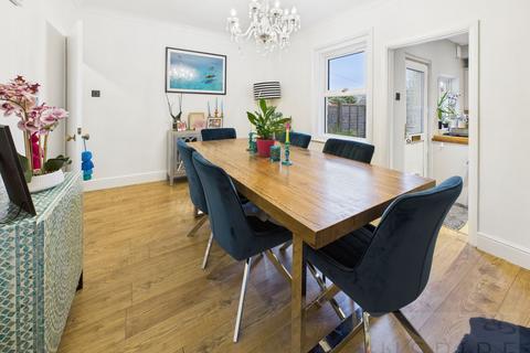 3 bedroom terraced house for sale, Rushams Road, Horsham RH12