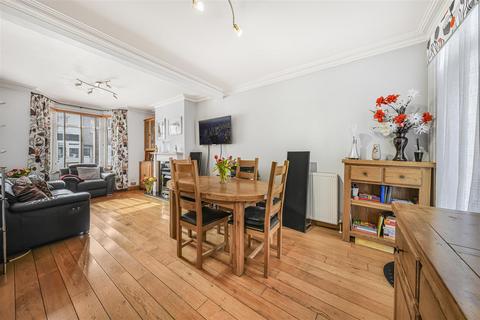 3 bedroom terraced house for sale, Walpole Road, London E17
