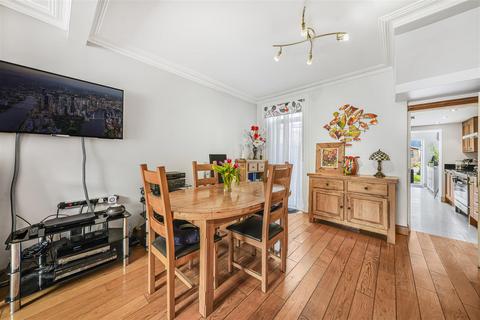 3 bedroom terraced house for sale, Walpole Road, London E17