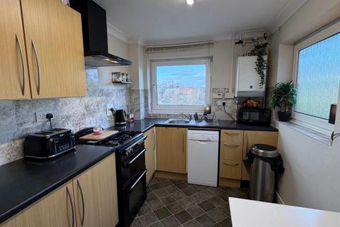 2 bedroom flat for sale, North Street, Hailsham