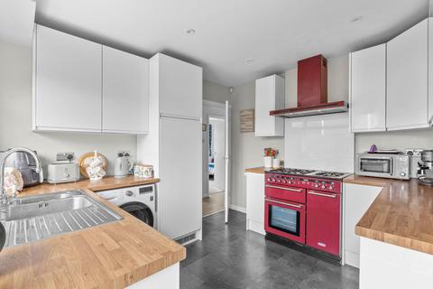 4 bedroom detached bungalow for sale, Friars Gardens, High Wycombe HP14