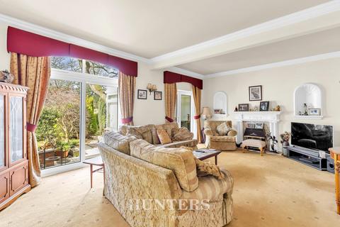 3 bedroom detached bungalow for sale, Manchester New Road, Alkrington, Manchester, M24