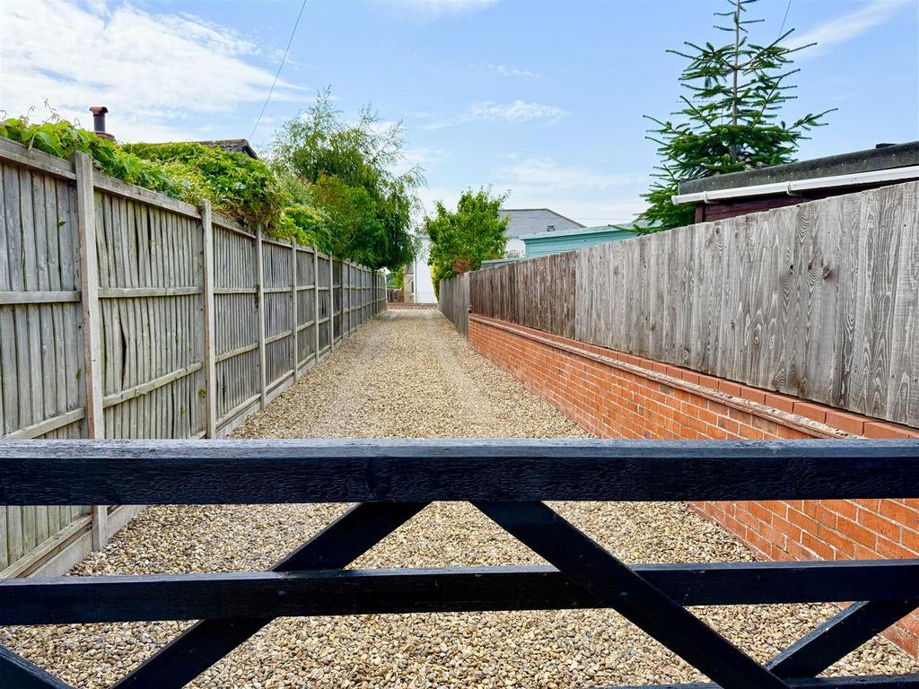 Gated private driveway
