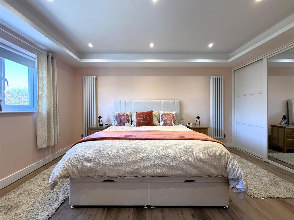 Master Bedroom 2.jpeg