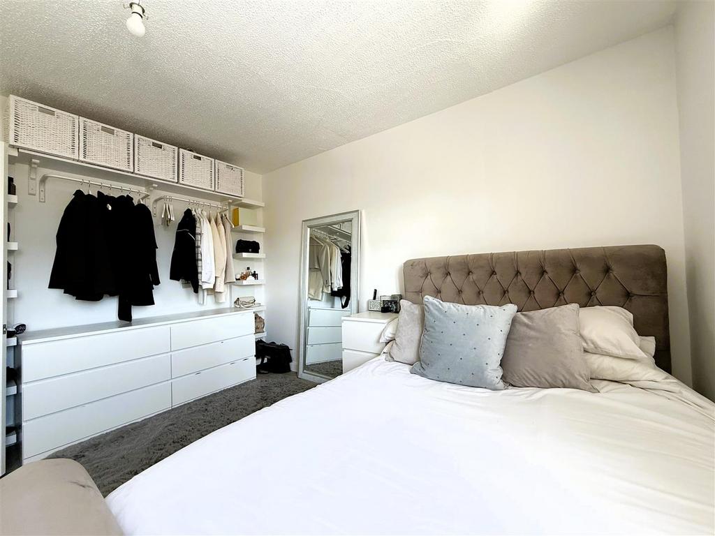Bedroom 2 III.jpeg