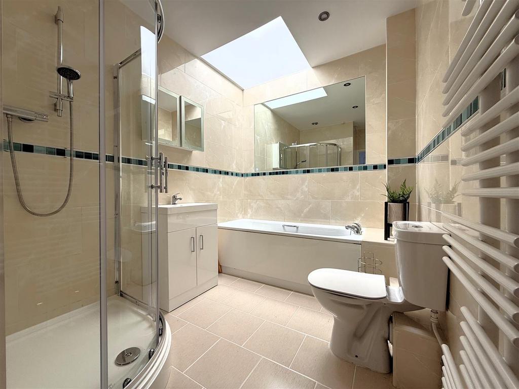 Bathroom I.jpeg
