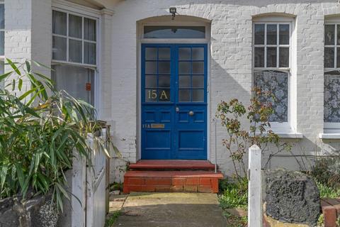 Queensthorpe Road, Sydenham