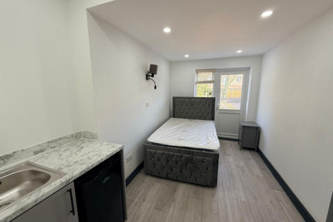 1 bedroom flat to rent, Glenhurst Road, Southend-on-Sea, SS2