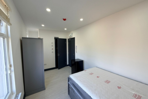 1 bedroom flat to rent, Glenhurst Road, Southend-on-Sea, SS2