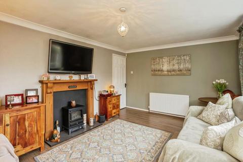 undefined, Moore Close, Nottingham, NG2
