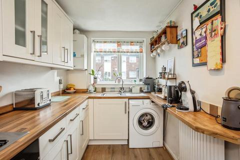 undefined, Moore Close, Nottingham, NG2