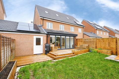 4 bedroom detached house for sale, Adams Row, Grove, Wantage