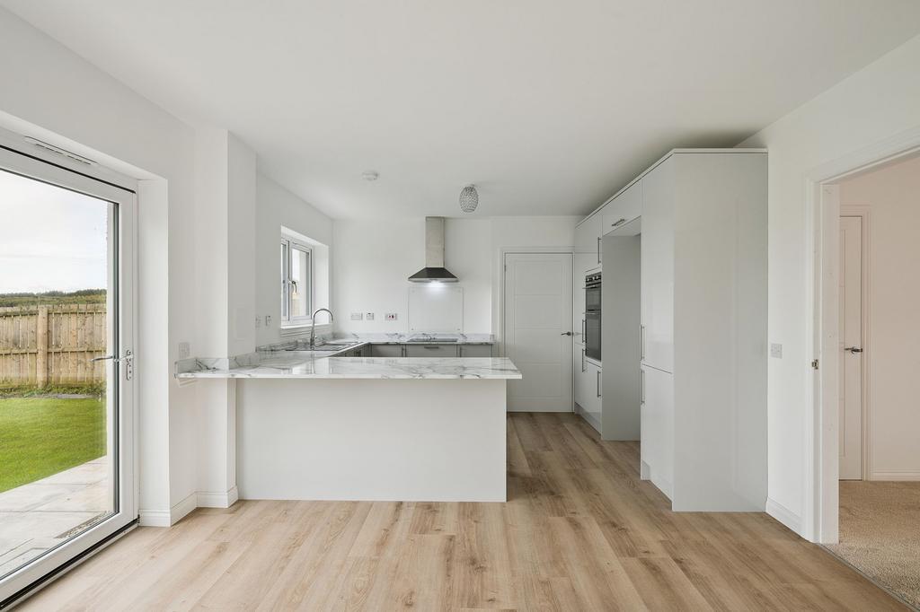 Dining/Kitchen