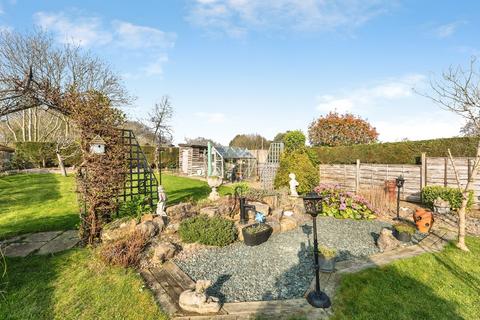 2 bedroom detached bungalow for sale, New Road, Old Snydale, Pontefract