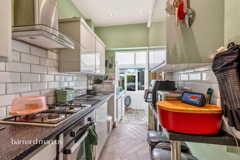 3 bedroom terraced house for sale, Lynwood Gardens, Croydon
