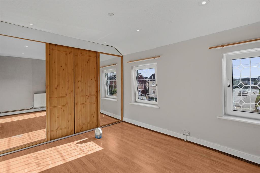 307 Llantarnam Road-9.jpg