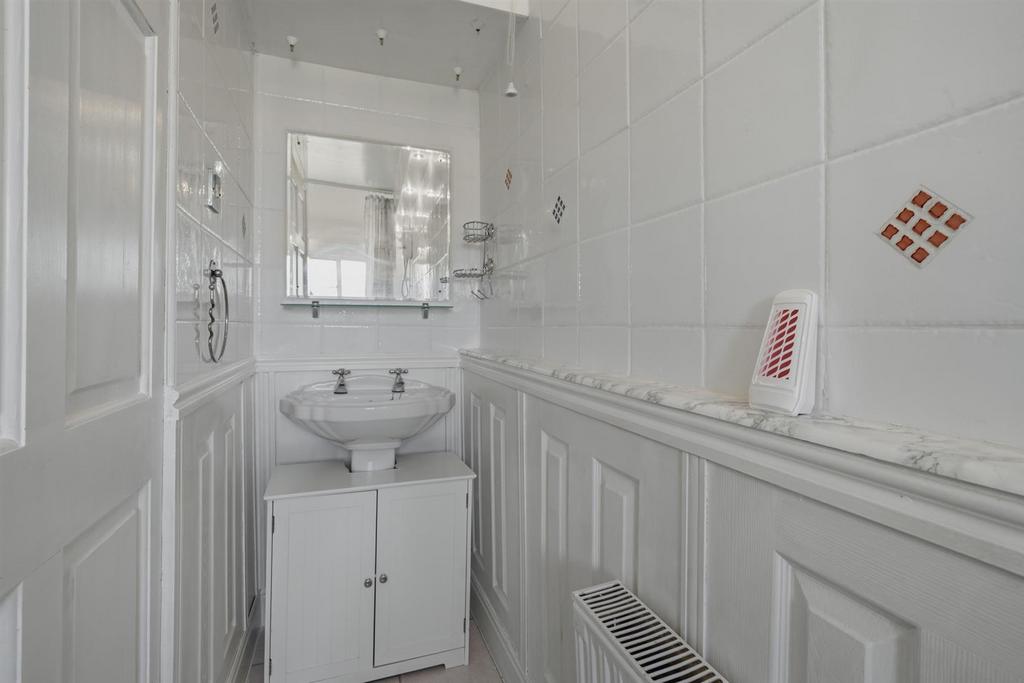 307 Llantarnam Road-3.jpg