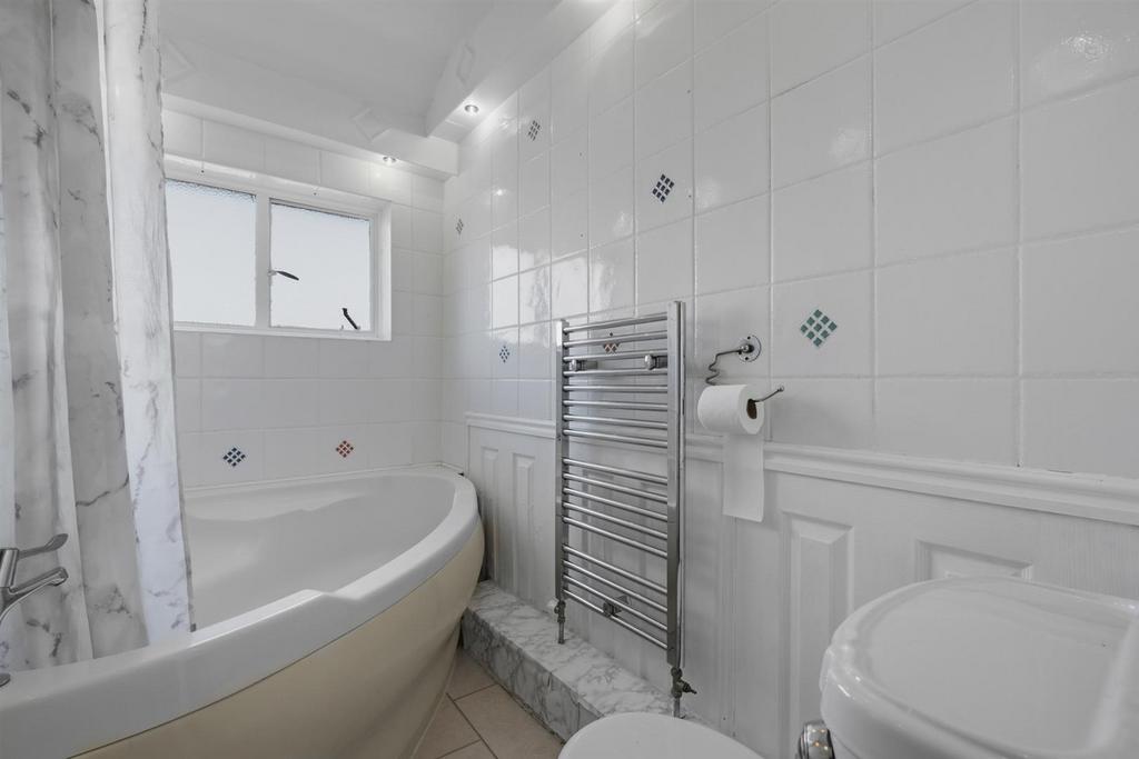 307 Llantarnam Road-11.jpg