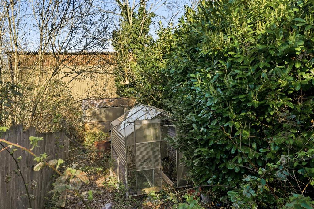307 Llantarnam Road-18.jpg
