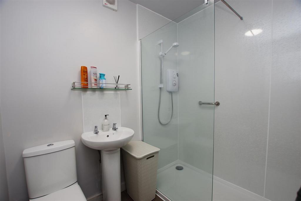 En-Suite Shower