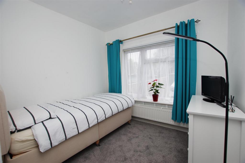 Bedroom (Downstairs)