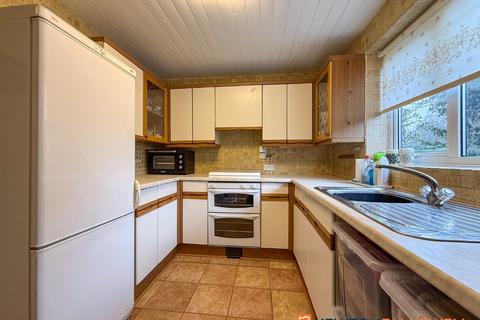 3 bedroom semi-detached house for sale, Ellerslie Close, Newark NG24