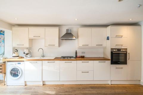 4 bedroom terraced house for sale, Ferndale Road, London SW4